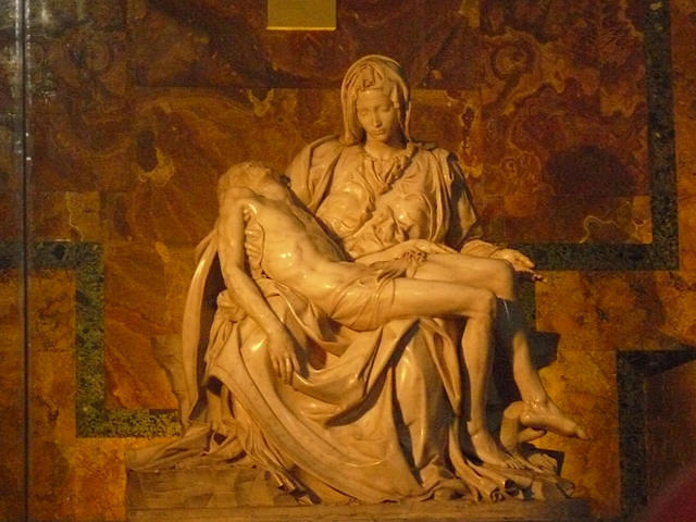 a Michelangelo Pietája a Bazilikában